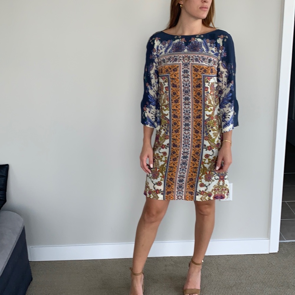 Paisley dress. Slit detail on 3 qtr length sleeve